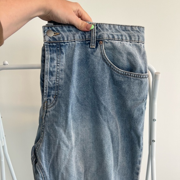 BNWT the viral TikTok H&M jeans! Loose straight high rise jeans - Picture 2 of 5